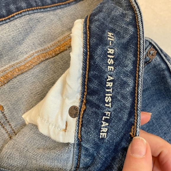 American Eagle Hi-Rise Artist Flare Jeans Blue Super Stretch Womens 18 Short - Picture 6 of 11